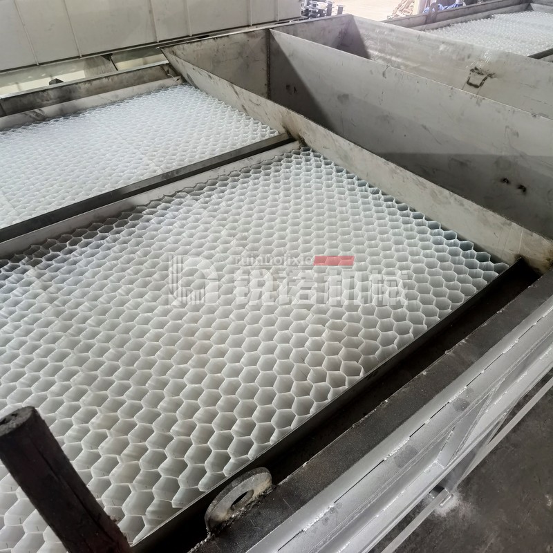 YT斜管式濃密機(jī)